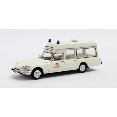 DS 20 Visser Ambulance Den Helder 1975 1:43